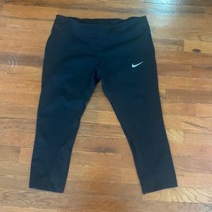Nike Dri-Fit Capri Leggings